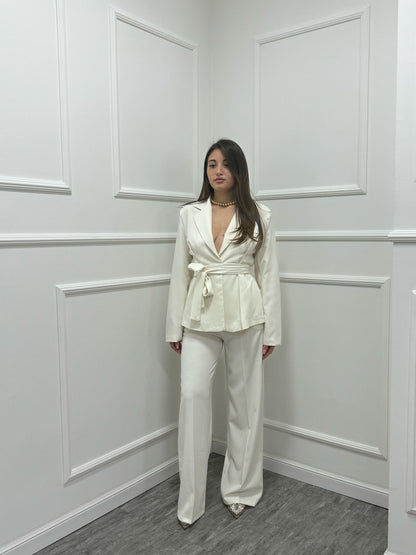 Tailleur Penelope con fusciacca panna 13158